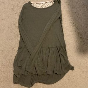 Super cute long sleeve fall shirt!